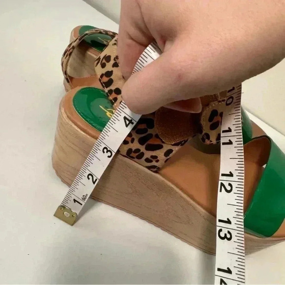 NWOT DAPHNE Y2K LEOPARD WOODEN PLATFORM SANDAL 8 - Picture 8 of 8